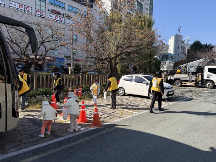 3ce6e2f6ce2706fda3fd659a98fb82a7_1764903