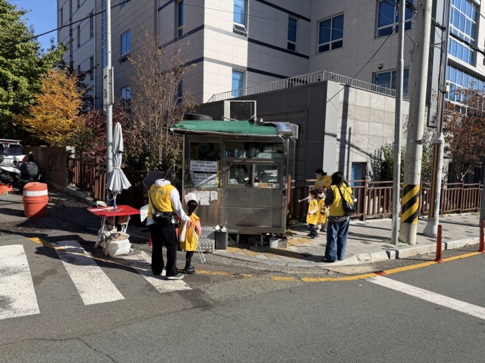 3ce6e2f6ce2706fda3fd659a98fb82a7_1764903