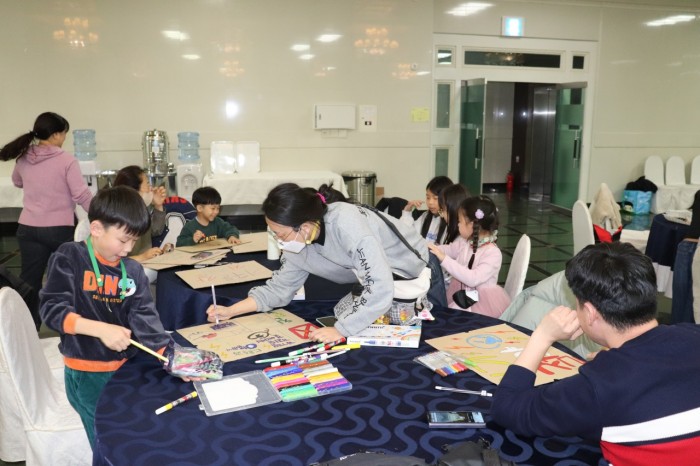 3ce6e2f6ce2706fda3fd659a98fb82a7_1764903