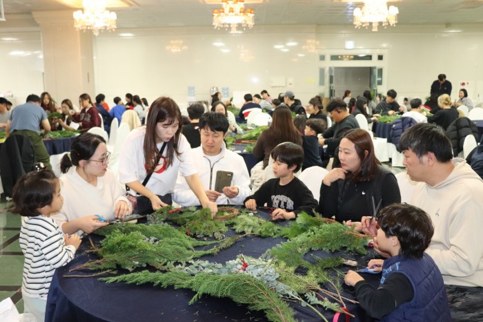 3ce6e2f6ce2706fda3fd659a98fb82a7_1764903