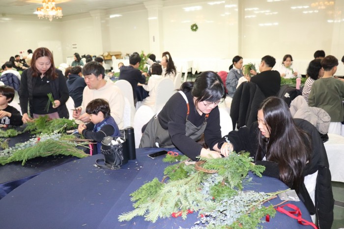 3ce6e2f6ce2706fda3fd659a98fb82a7_1764903