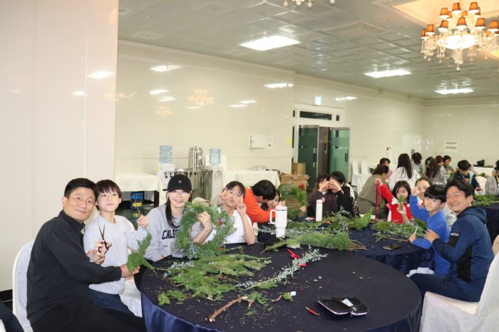 3ce6e2f6ce2706fda3fd659a98fb82a7_1764903